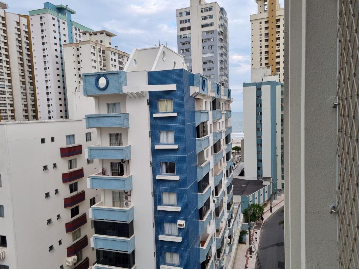 Apto Av Brasil Quadra Mar *